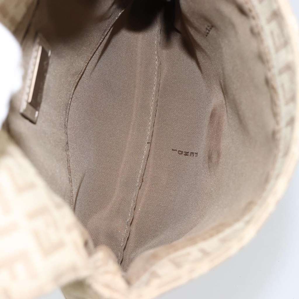 Fendi Vintage Flap Crossbody Bag Beige Canvas Good condition - Box View