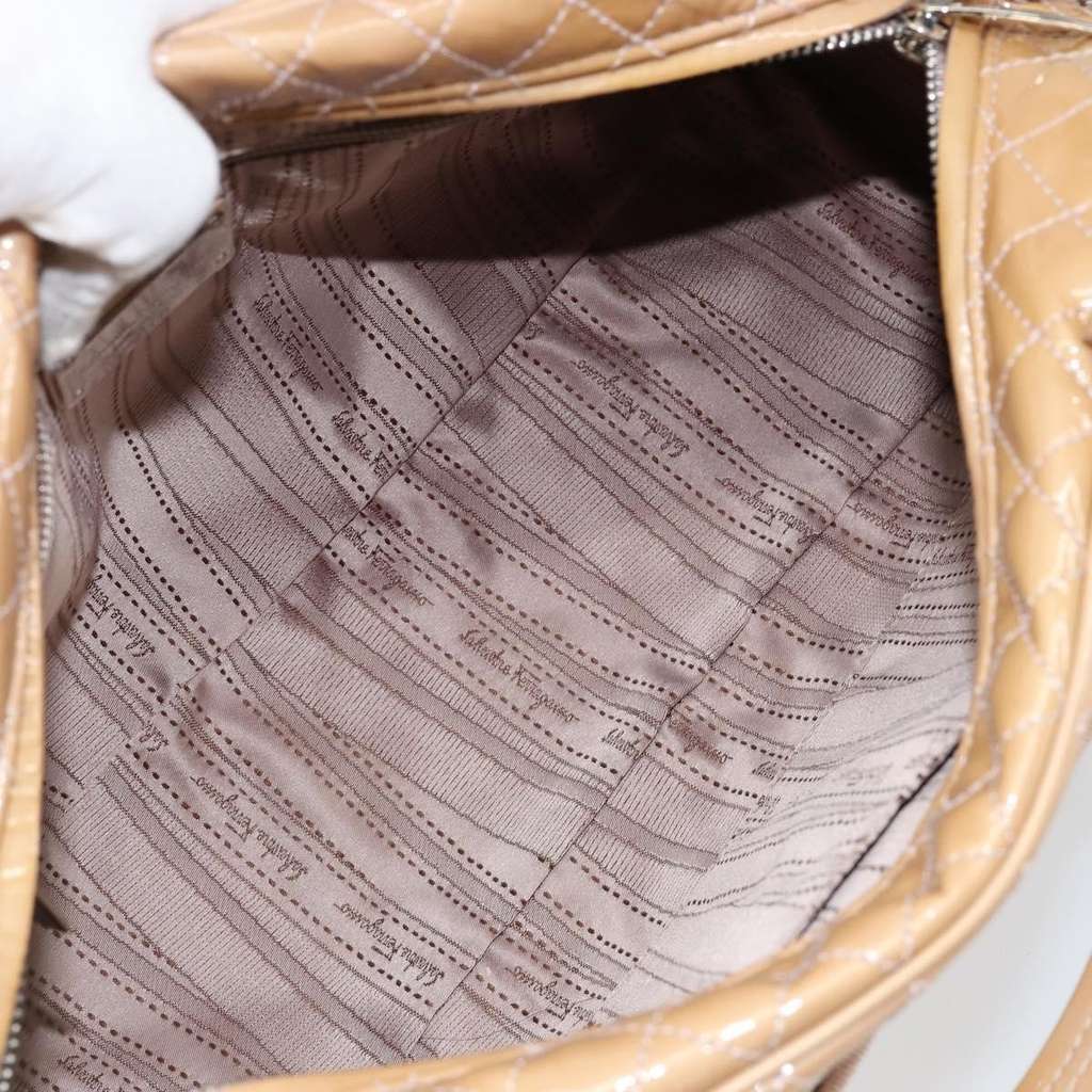 Salvatore Ferragamo Vala Handbag Beige Good condition - Box View