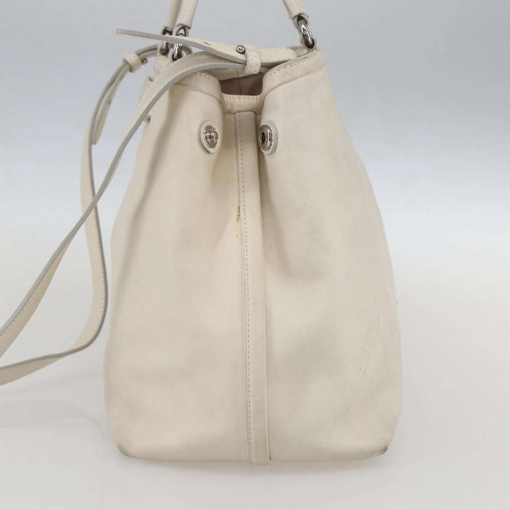 Salvatore Ferragamo Vala Handbag White Leather Fair condition - Model View