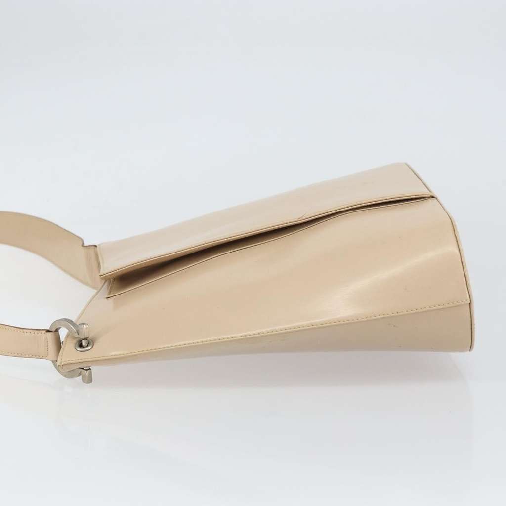 Salvatore Ferragamo Gancini Shoulder Bag Beige Leather Good condition - Model View