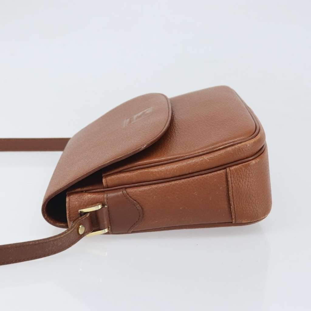 Burberry Vintage Shoulder Bag Brown Leather Fair condition - Model View