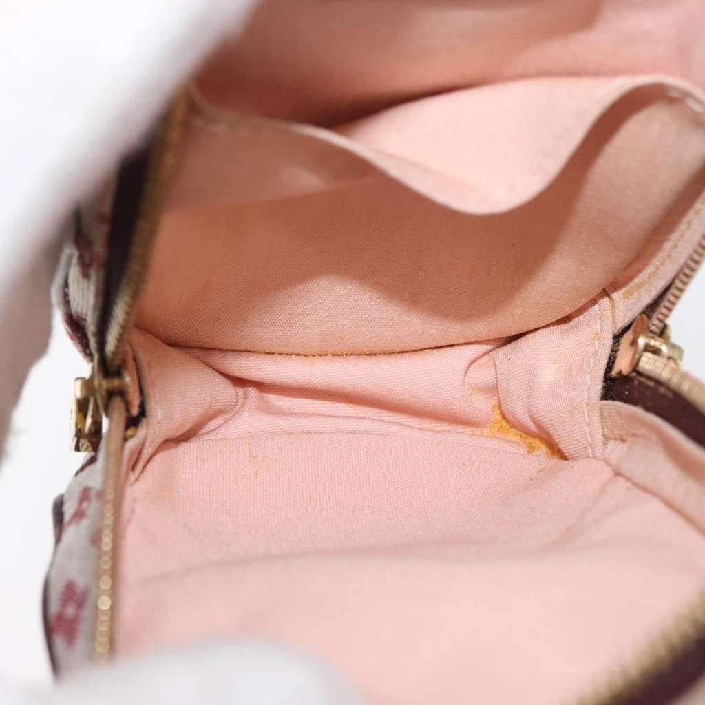 Louis Vuitton Camera Bag Red Canvas Good condition - Box View