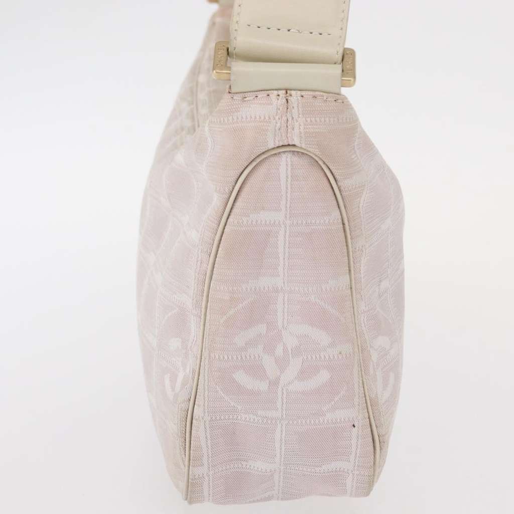 Chanel Travel Line Zip Hobo Pink Good condition - Model View