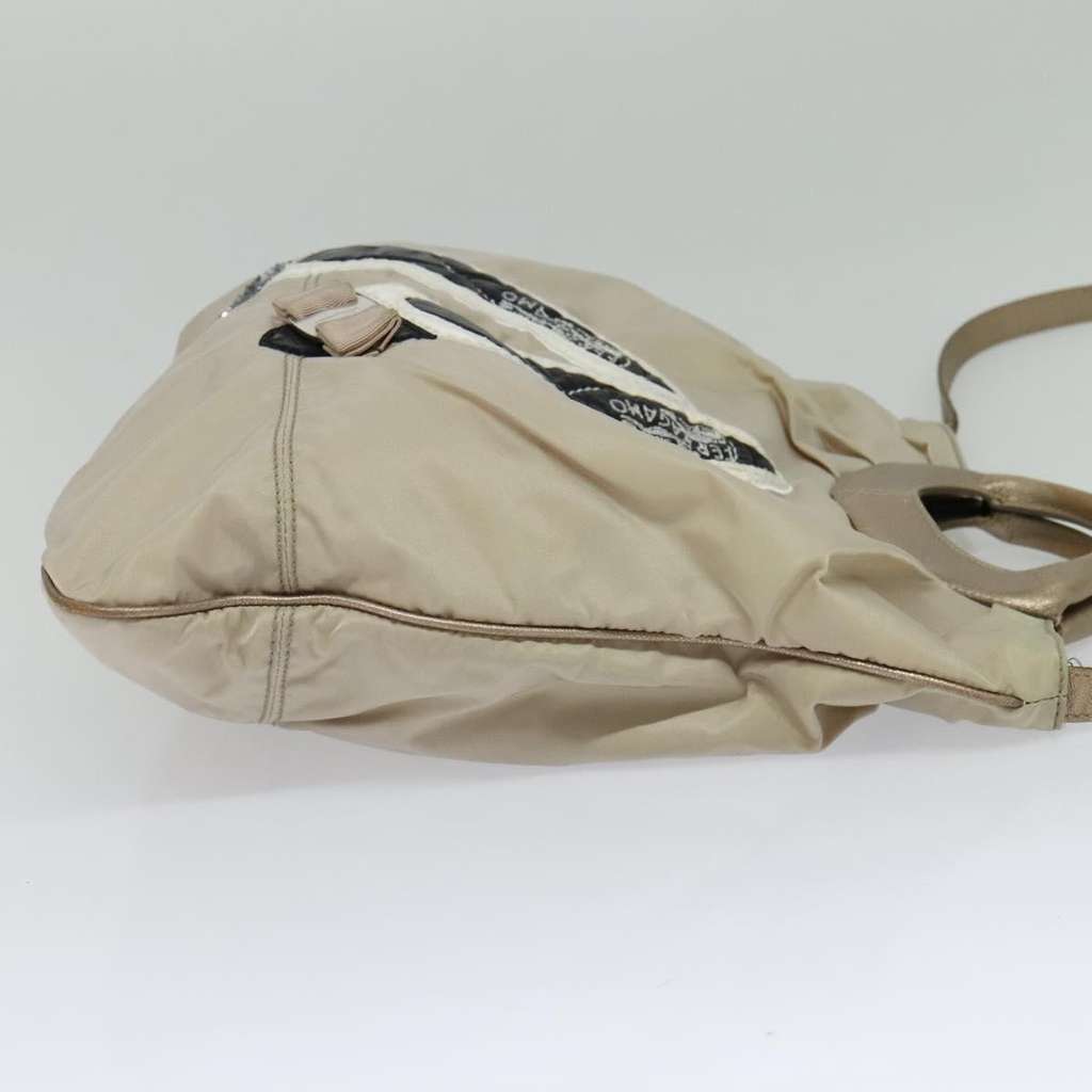 Salvatore Ferragamo Vala tote Beige Good condition - Model View