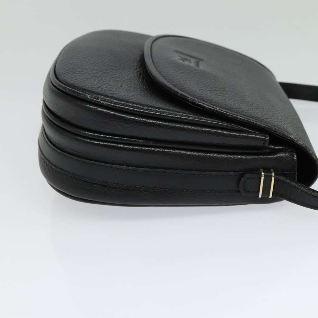 Burberry Flap Shoulder Bag Black Leather Good condition - Model View