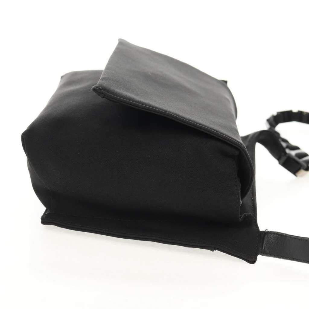 Salvatore Ferragamo Vintage Shoulder Bag Black Good condition - Model View