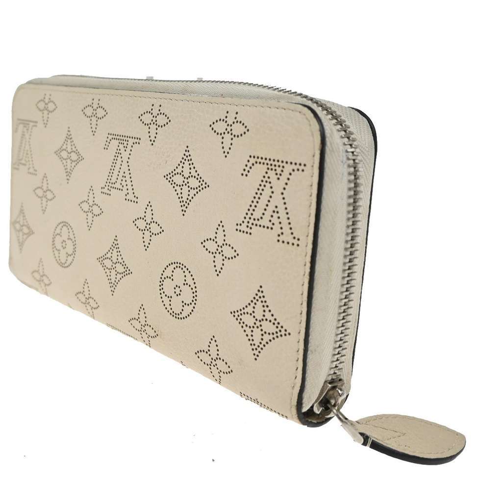 Louis Vuitton Zippy Wallet NM White Leather Good condition - Model View