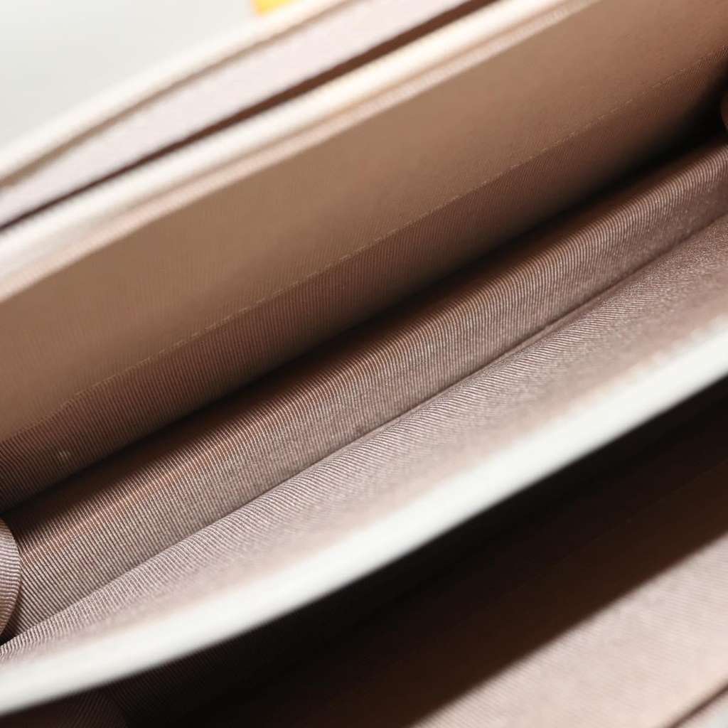 Givenchy 4G shoulder Bag Other Leather Good condition - Box View