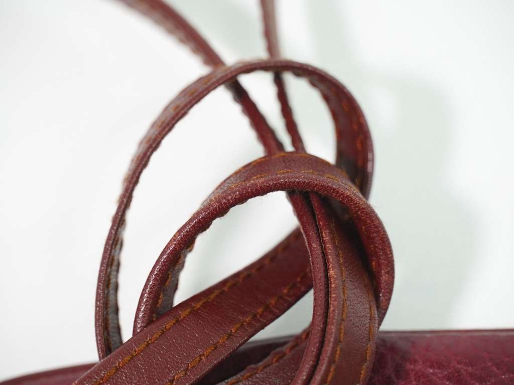 Cartier Must de Cartier Shoulder Bag Burgundy Leather Good condition - Box View