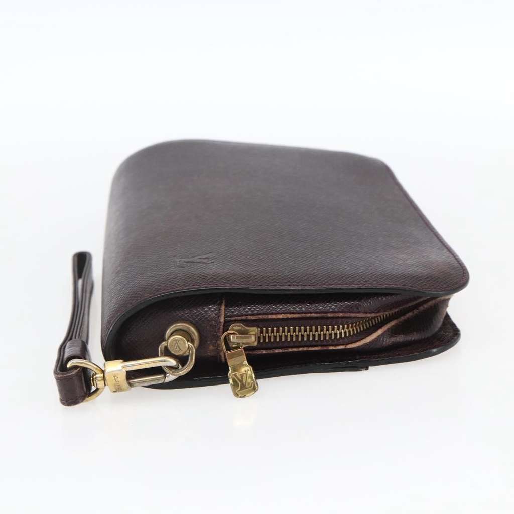 Louis Vuitton Pochette Baikal Clutch Burgundy Leather Fair condition - Model View