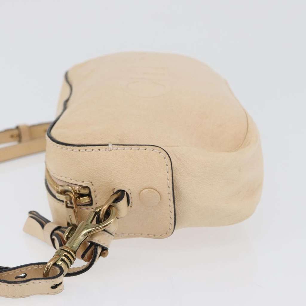 Chloe Shadow Shoulder Bag Beige Leather Good condition - Model View