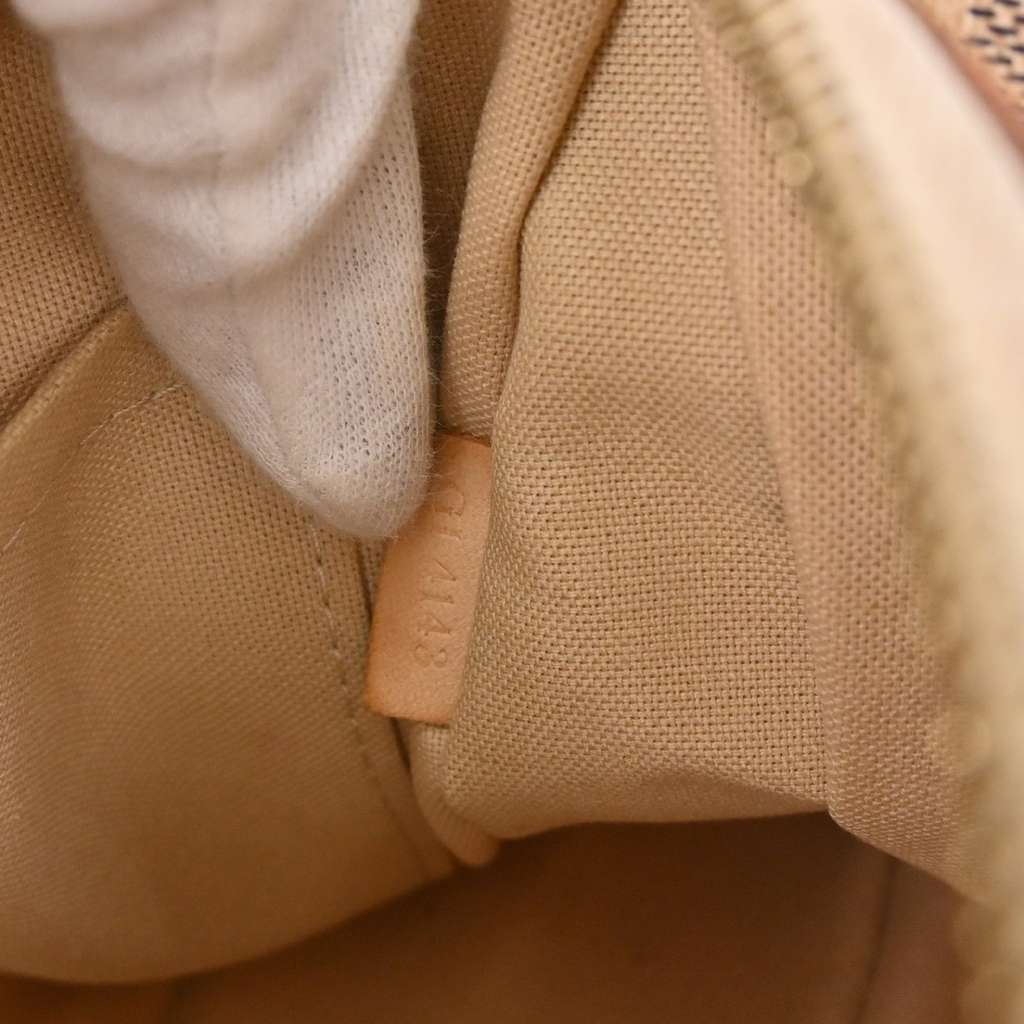 Louis Vuitton Siracusa Handbag White Canvas Fair condition - Box View