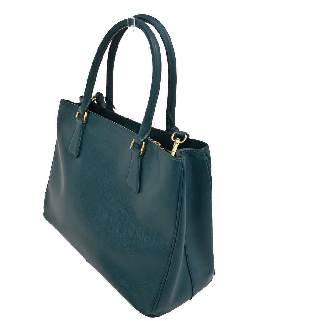 Prada Double Zip Lux Tote Green Leather Good condition - Model View
