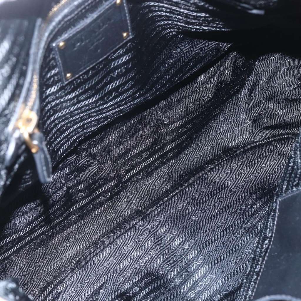 Prada Waves Hobo Black Leather Good condition - Box View