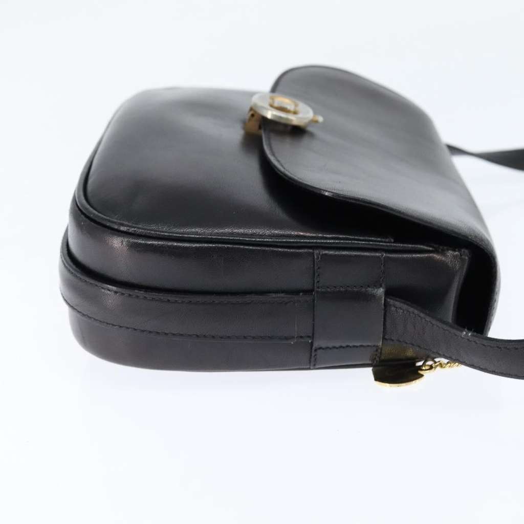 Celine Shoulder Bag Black Leather Good condition - Model View