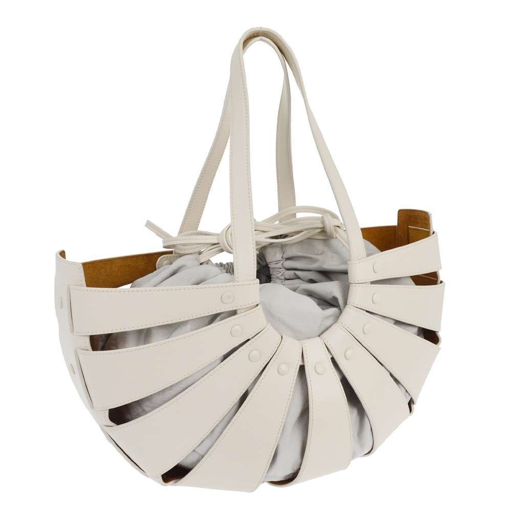 Bottega Veneta Shell Bag White Leather Good condition - Back View