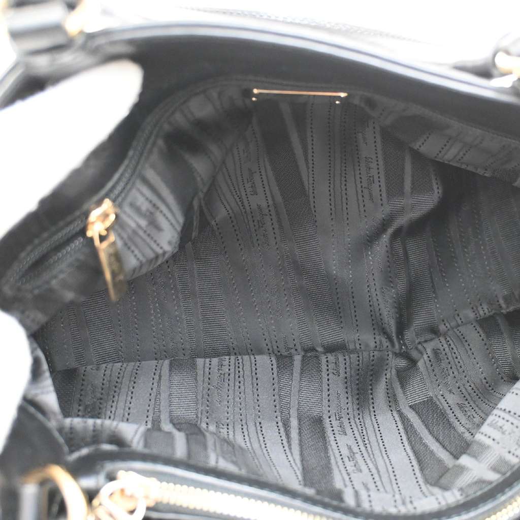 Salvatore Ferragamo Gancini Tote Black Leather Good condition - Box View