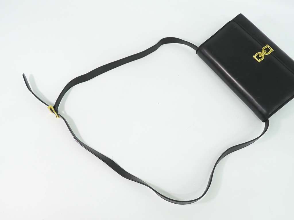 Salvatore Ferragamo Gancini Shoulder Bag Black Leather Good condition - Box View