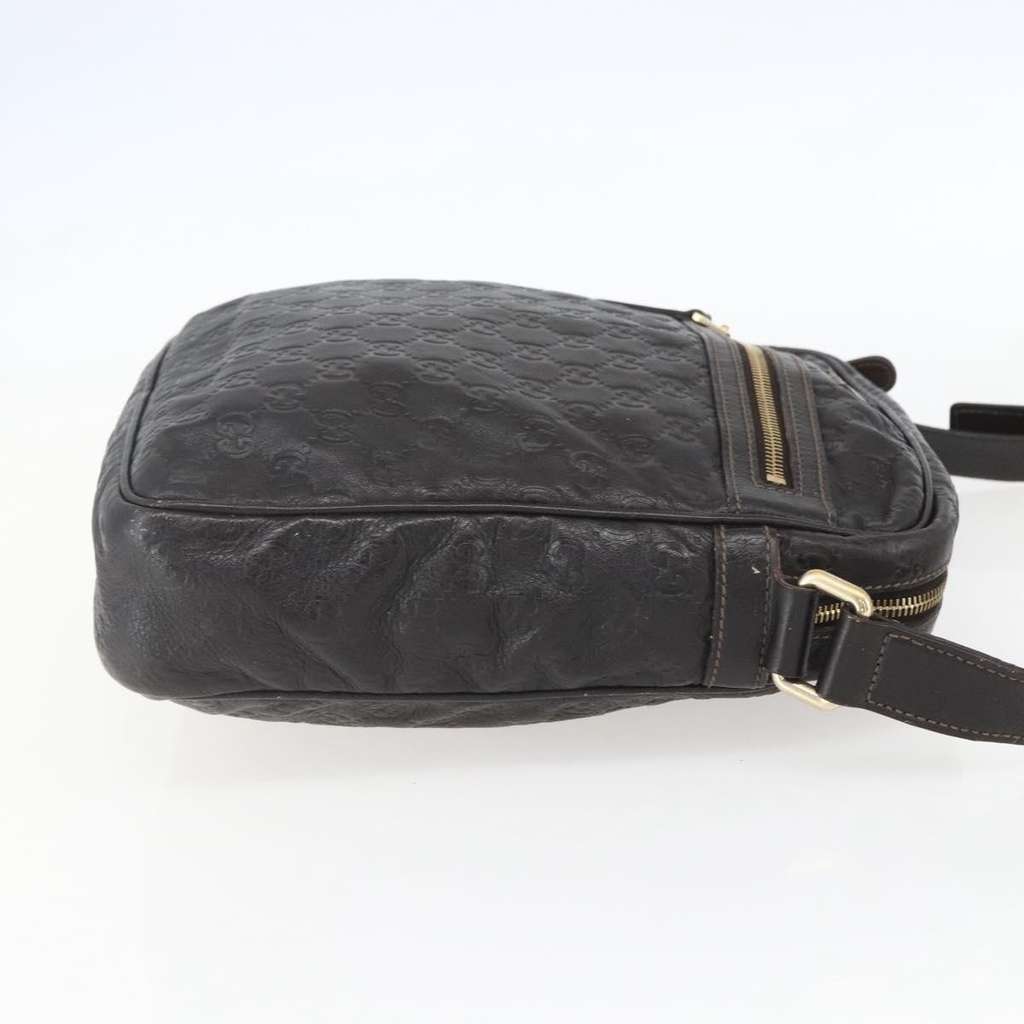 Gucci Front Zip Messenger Brown Leather Good condition - Model View