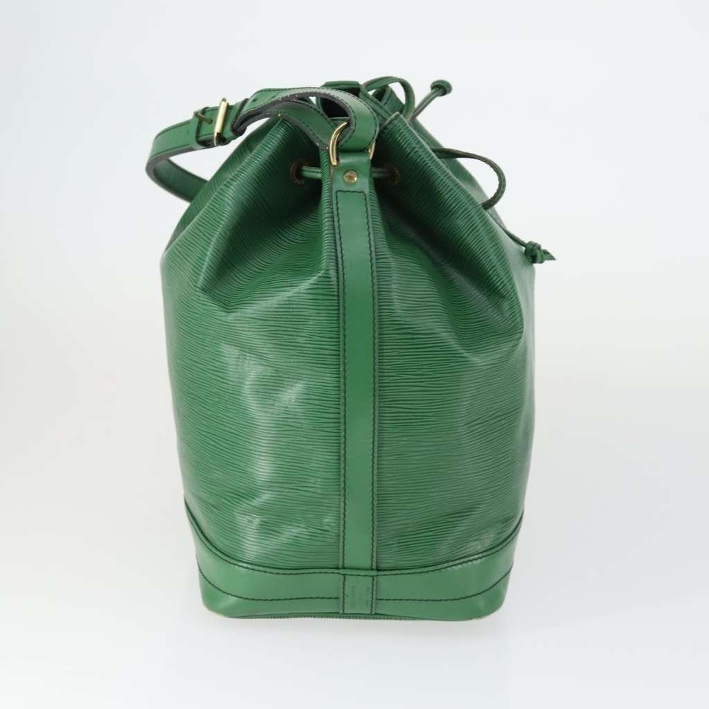 Louis Vuitton Noe Handbag Green Leather Fair condition - Model View