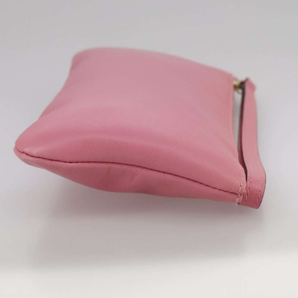 Valentino Garavani Zip Pouch Pink Leather Good condition - Model View