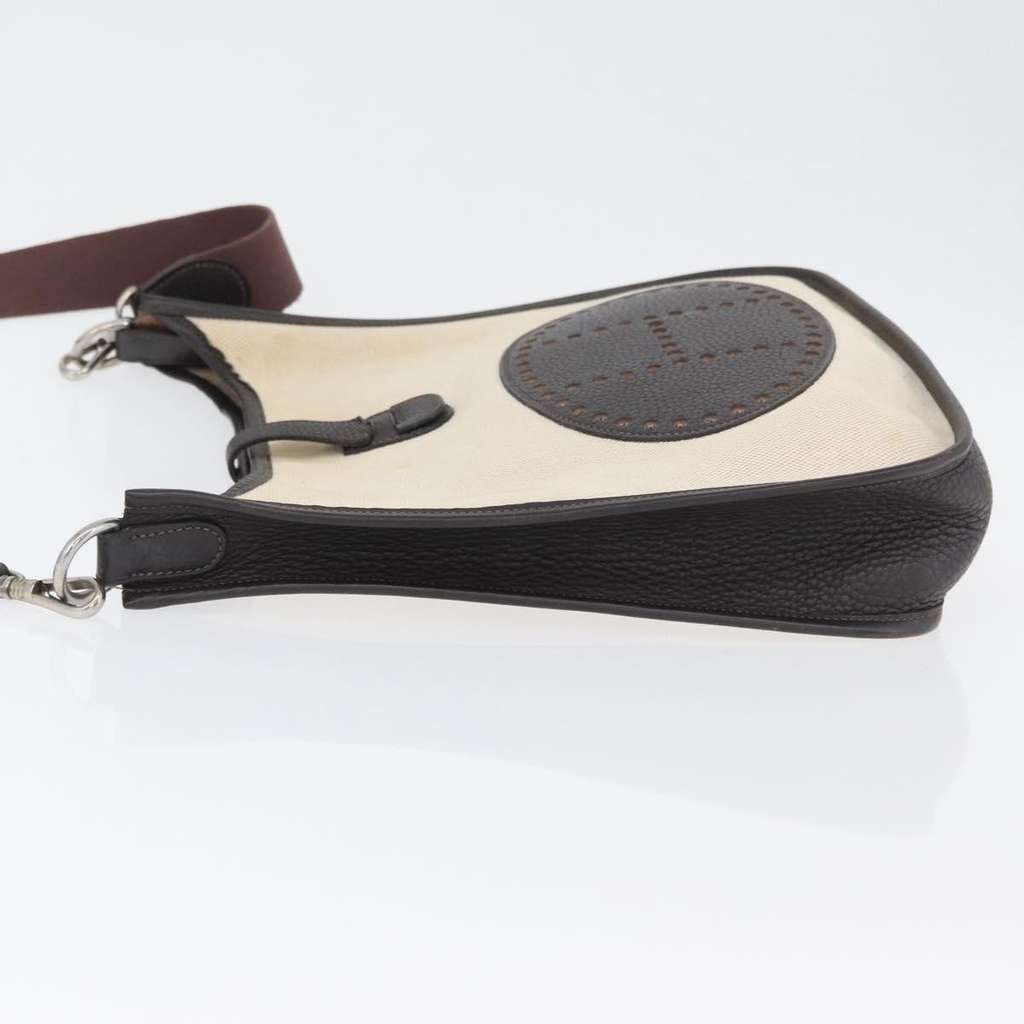 Hermès Evelyne Bag Gen II Beige Leather Fair condition - Model View