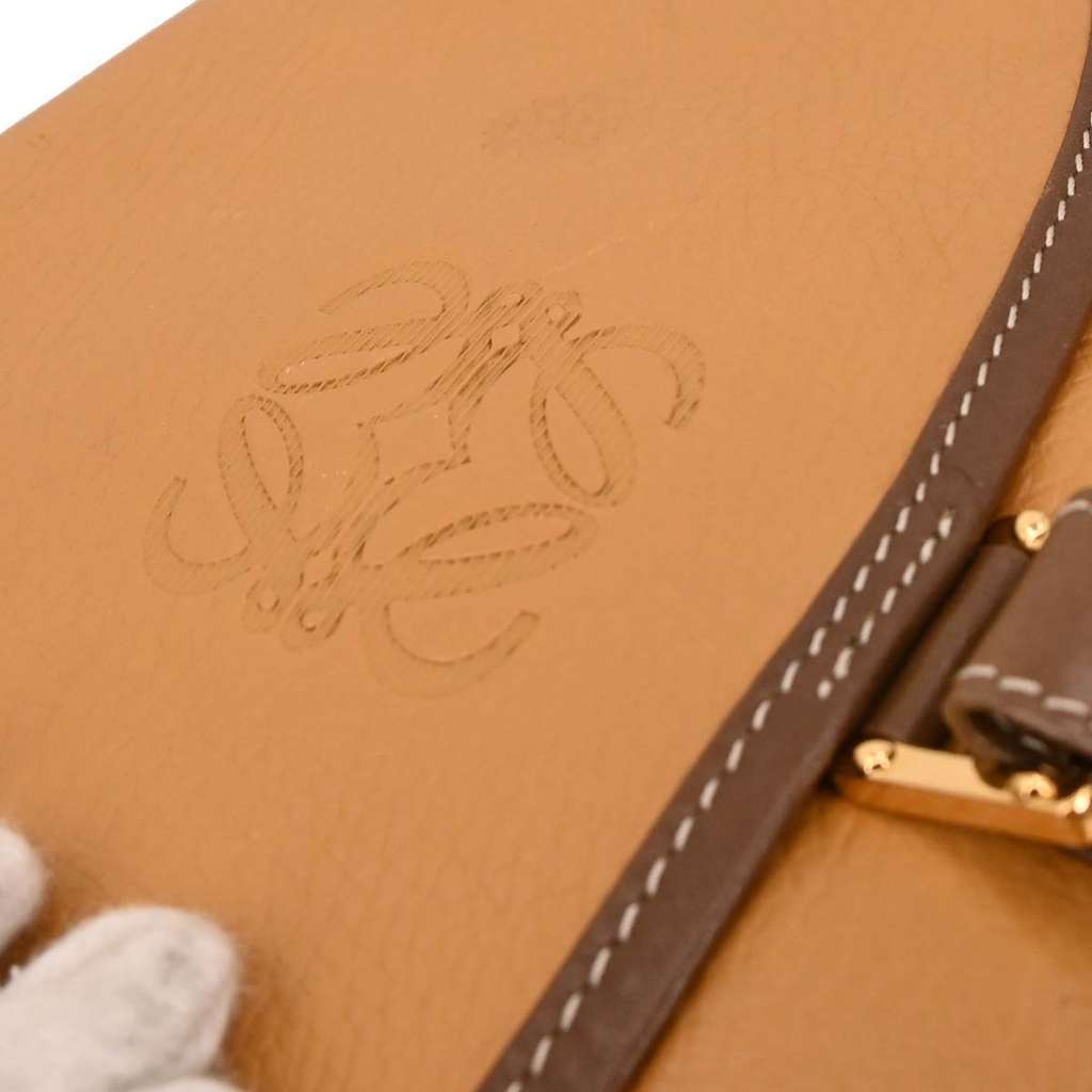 Loewe Anagram Shoulder Bag Brown Leather Good condition - Box View