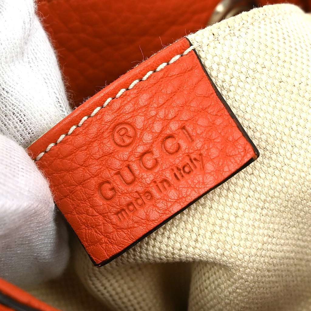 Gucci Bamboo Tassel Backpack Orange Leather Good condition - Model View