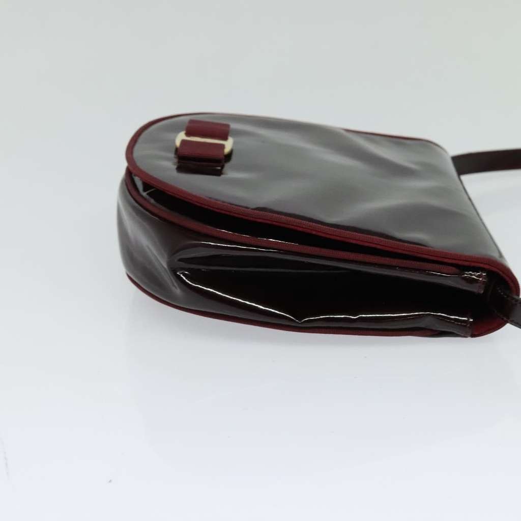 Salvatore Ferragamo Vala Shoulder Bag Burgundy Good condition - Model View