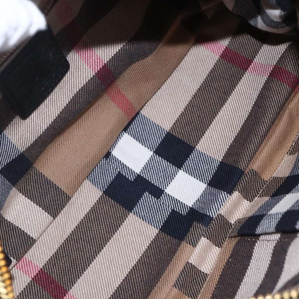 Burberry Vintage Shoulder Bag Black Leather Good condition - Box View