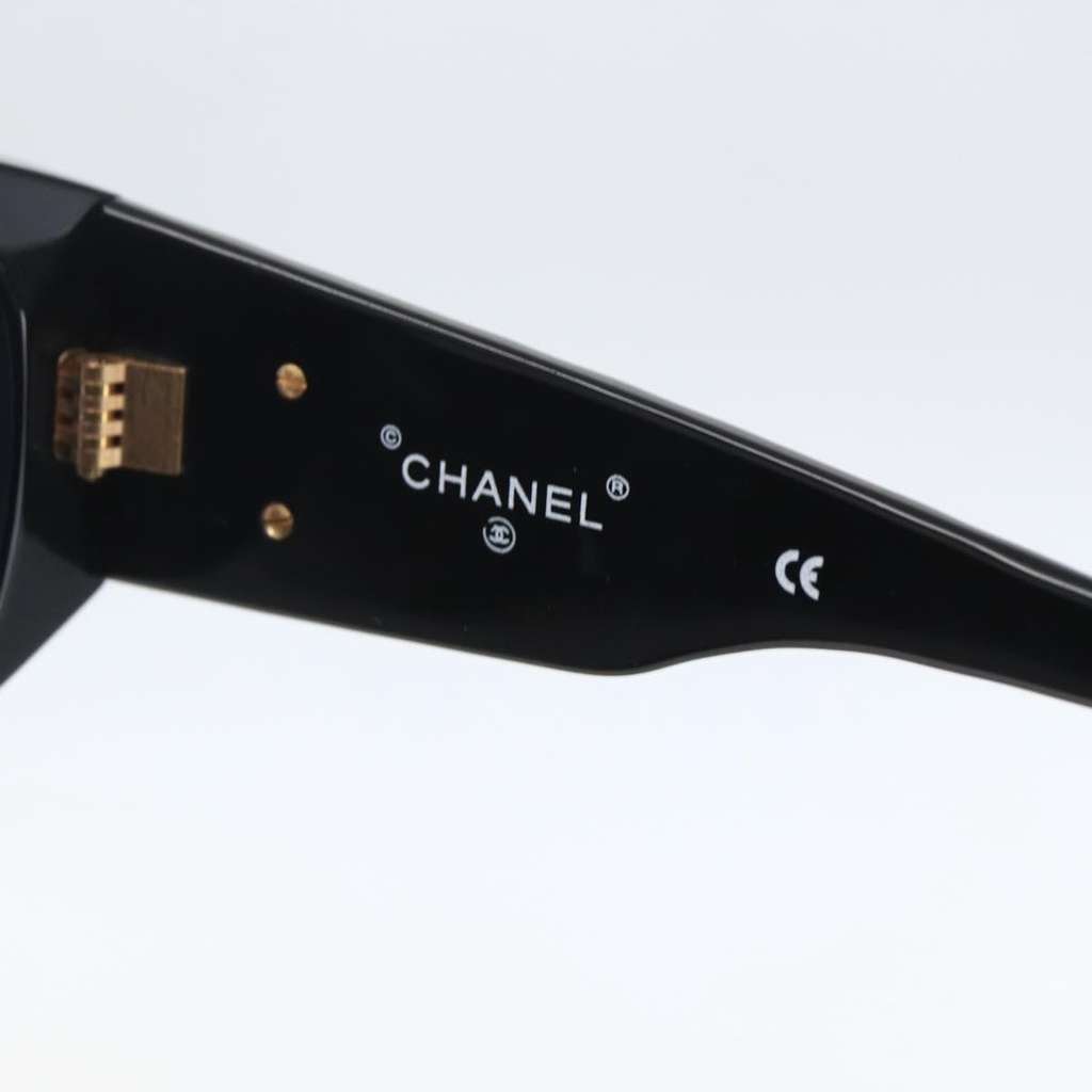 Chanel Logo CC Sunglasses Black Plastic Good condition - Box View
