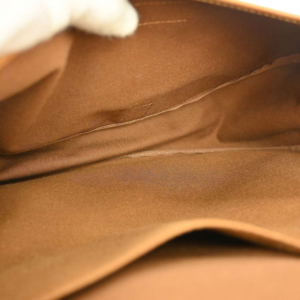Louis Vuitton Saumur Handbag Brown Canvas Good condition - Inside View