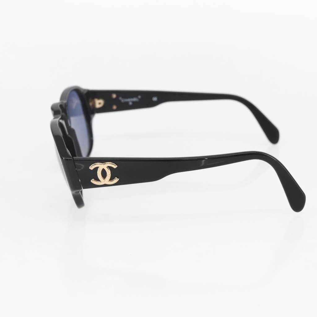 Chanel Logo CC Sunglasses Black Plastic Good condition - Model View