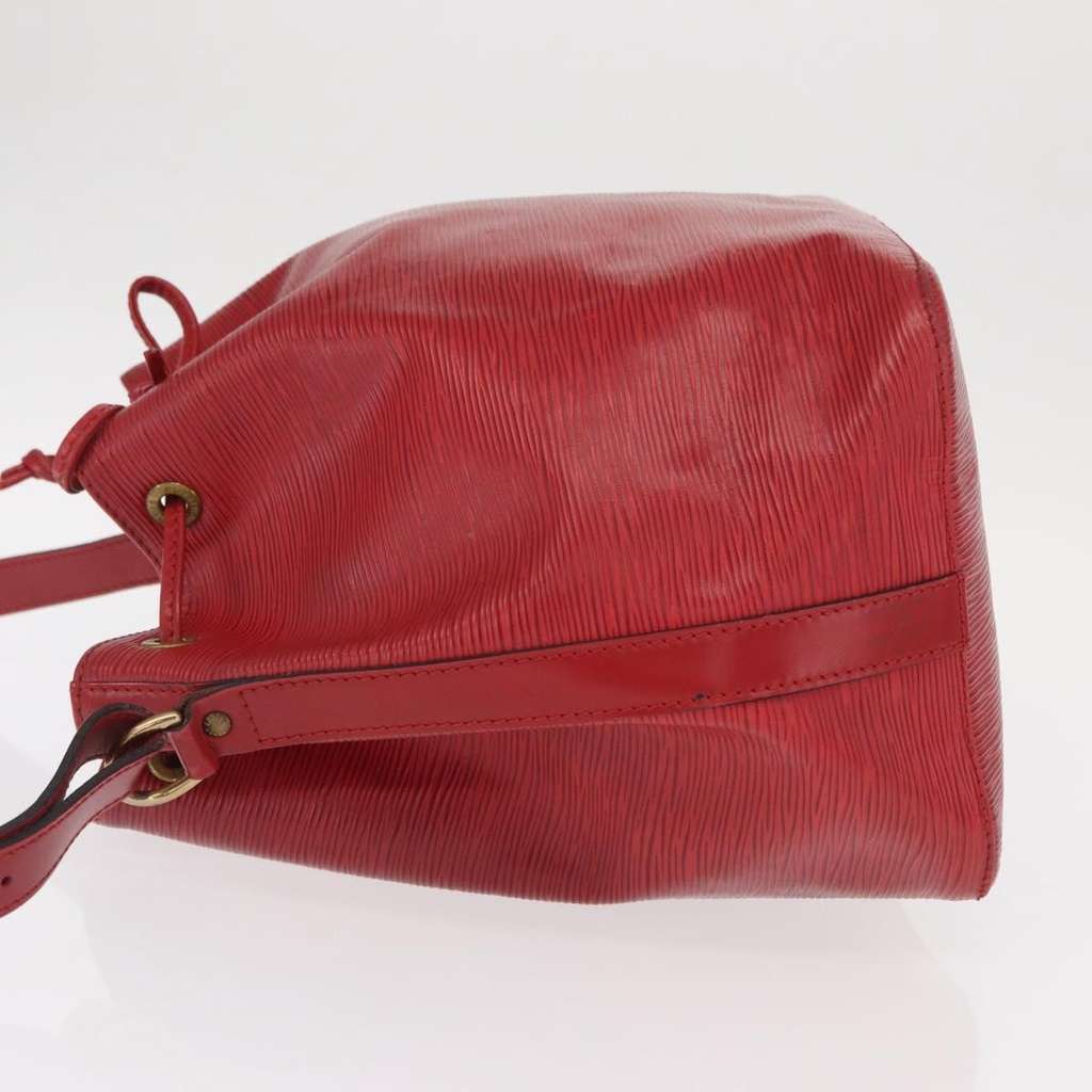 Louis Vuitton Petit Noe Handbag Red Leather Fair condition - Model View