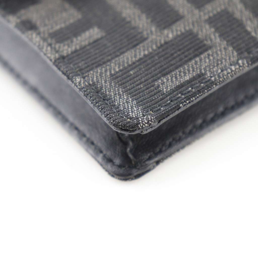 Fendi Baguette Convertible Belt Bag Black Canvas Good condition - Model View