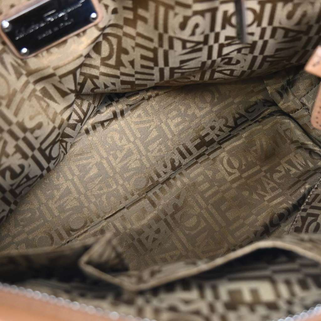 Salvatore Ferragamo Sofia Satchel Brown Leather Good condition - Inside View