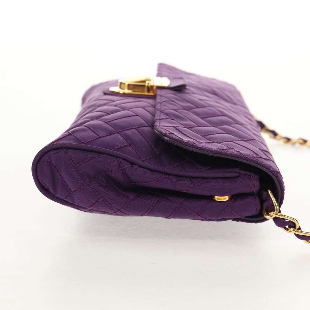Prada Pushlock Chain Flap Bag Purple Good condition - Model View