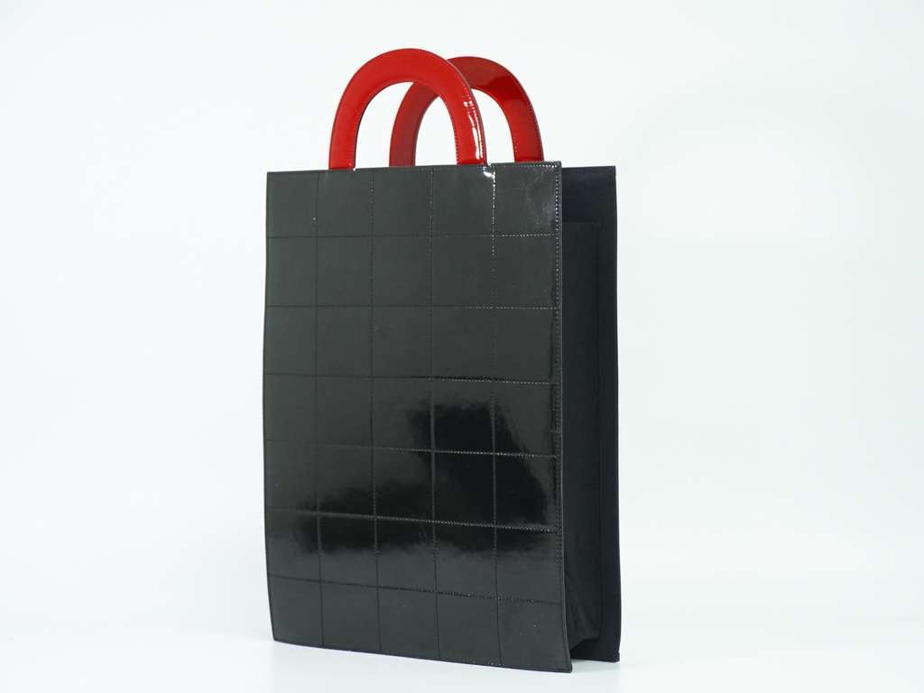 Chanel Vintage Portrait Tote Black Good condition - Back View