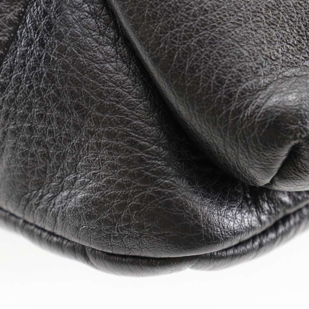 Balenciaga Everyday Waist Bag Black Leather Good condition - Model View