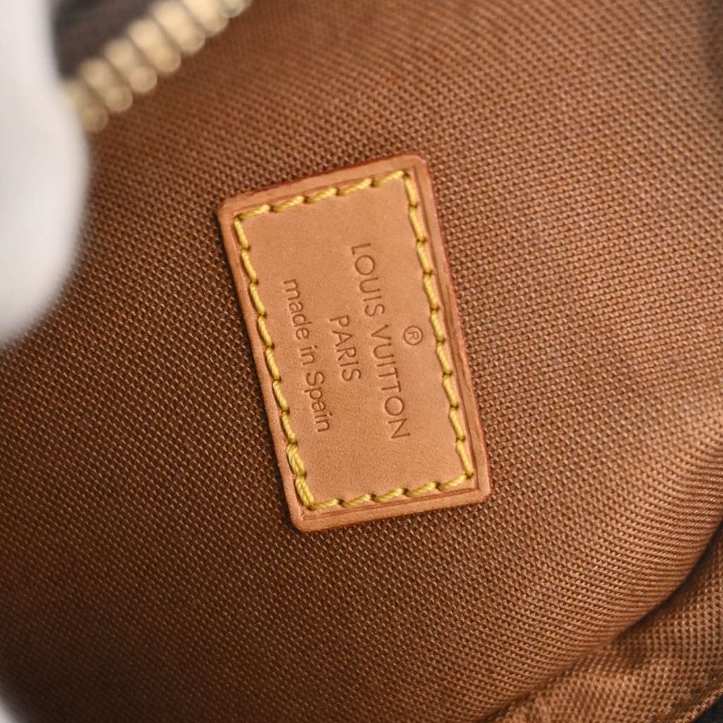 Louis Vuitton Pochette Gange Brown Canvas Good condition - Model View