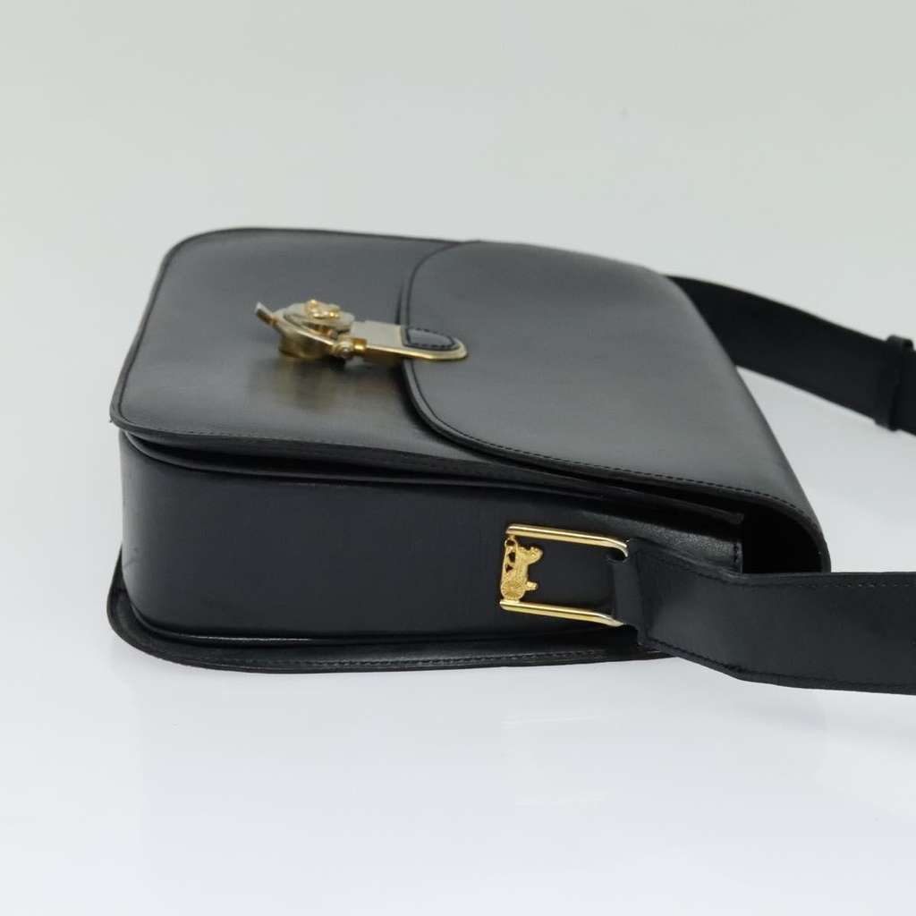 Celine Flap Shoulder Bag Navy Leather Good condition - Model View