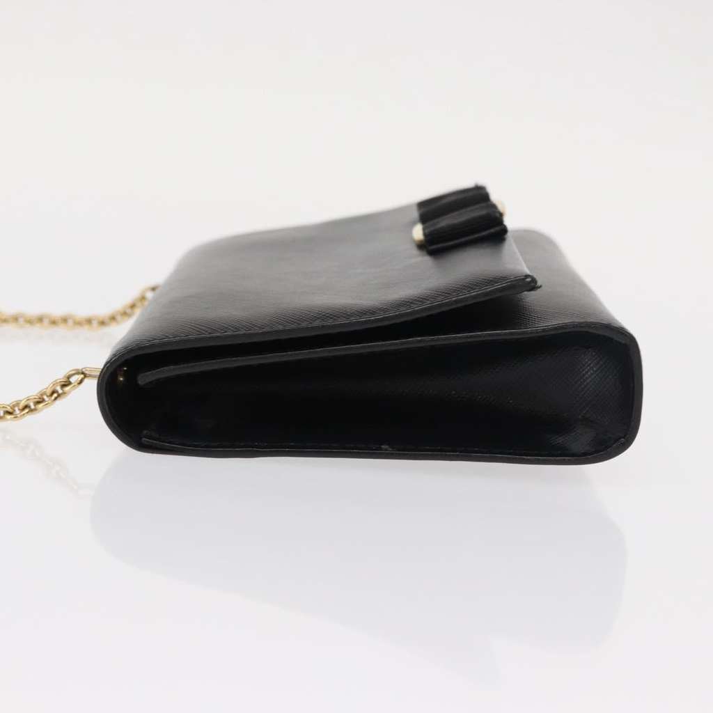 Salvatore Ferragamo Vala Chain Shoulder bag Black Leather Good condition - Model View