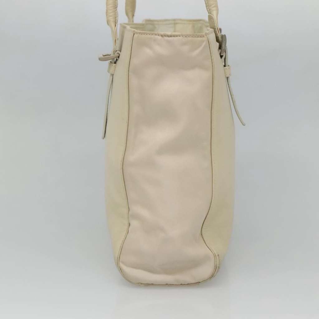 Prada Vintage Shoulder Bag Beige Good condition - Model View