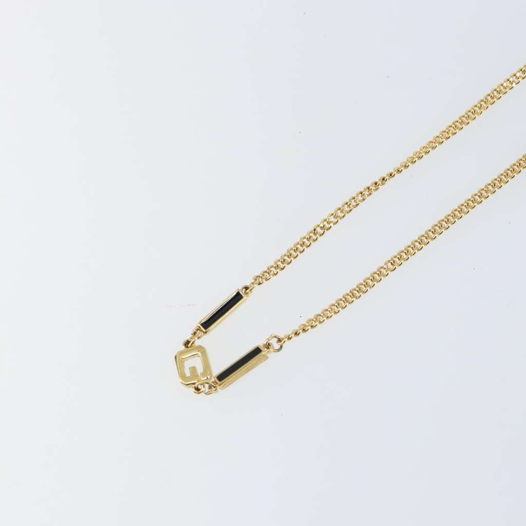 Givenchy Logo G Necklace Gold Metal Good condition - Model View
