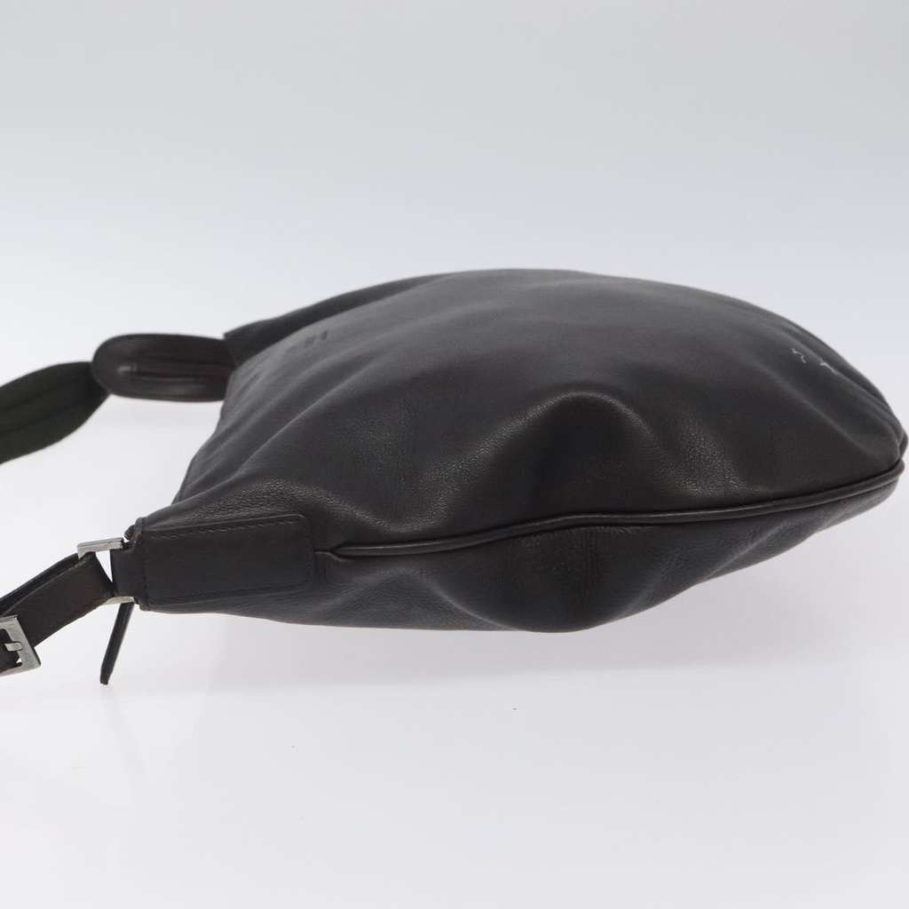 Gucci Vintage Shoulder Bag Brown Leather Good condition - Model View