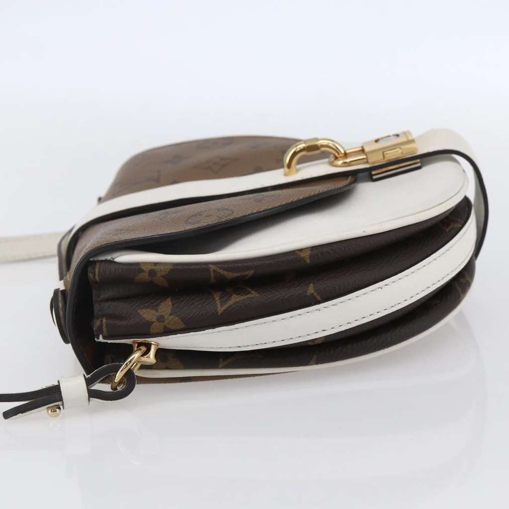 Louis Vuitton Chantilly Lock Handbag White Leather Very good condition - Inside View