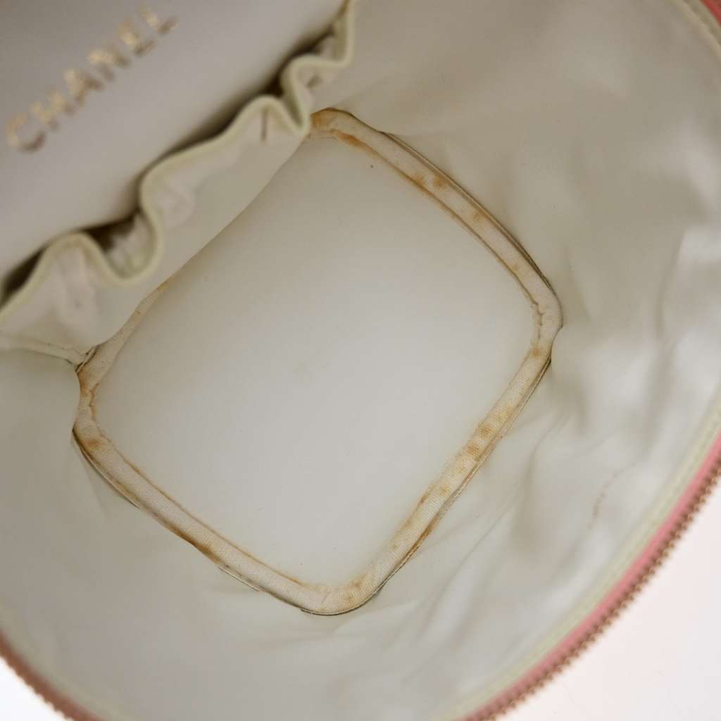 Chanel Vintage Timeless Cosmetic Case Pink Leather Good condition - Box View