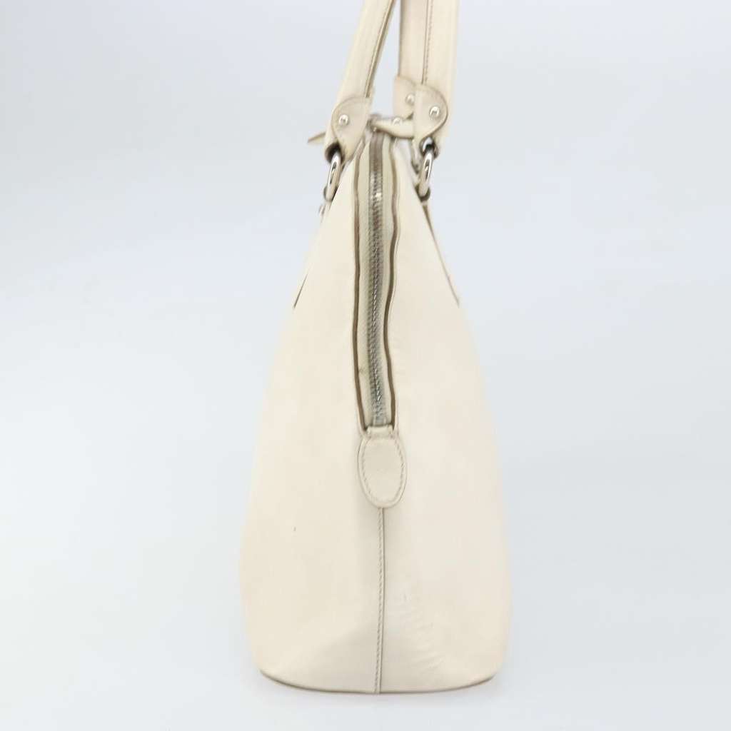 Salvatore Ferragamo Gancini handbag White Leather Fair condition - Model View