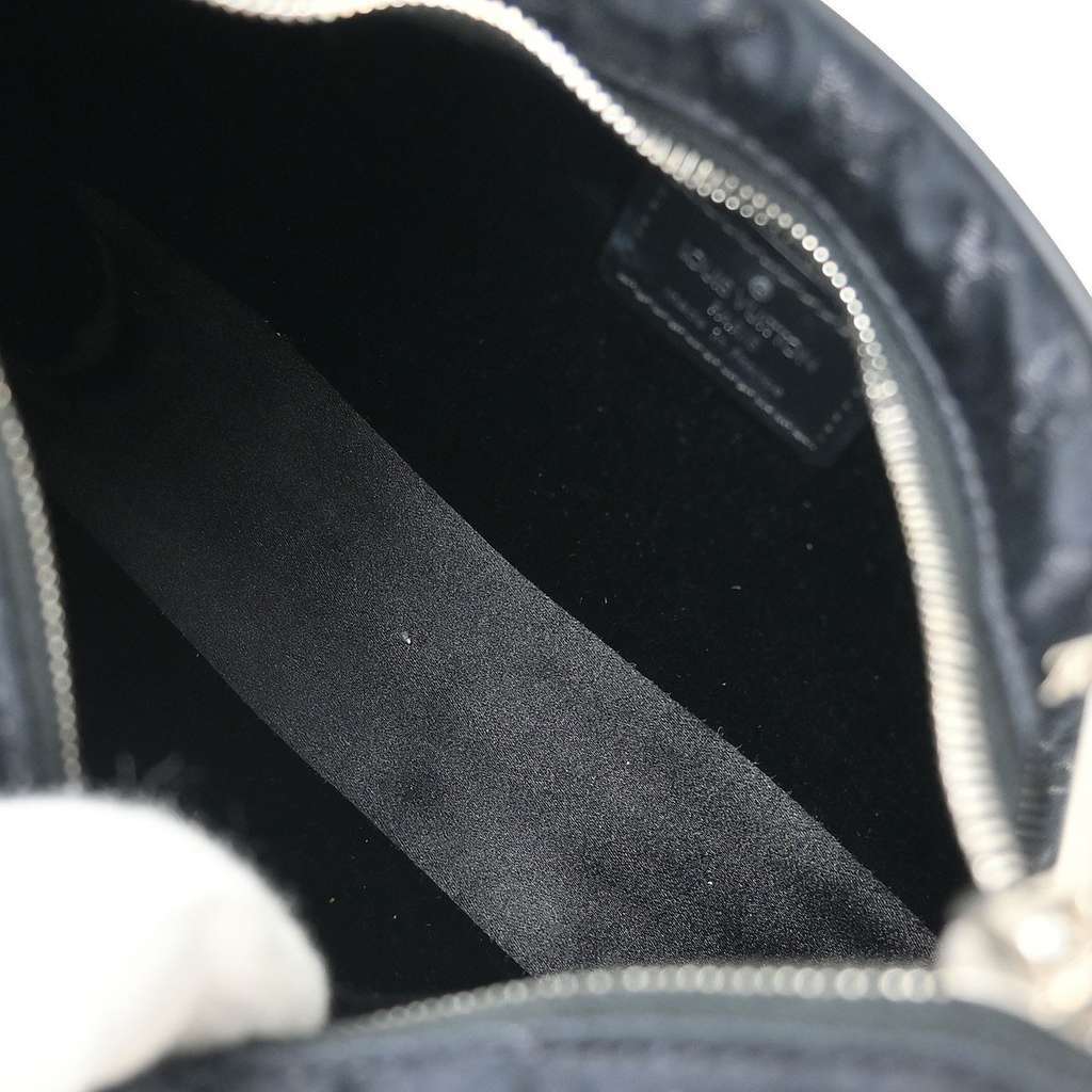 Louis Vuitton Boulogne Handbag Black Satin Good condition - Inside View