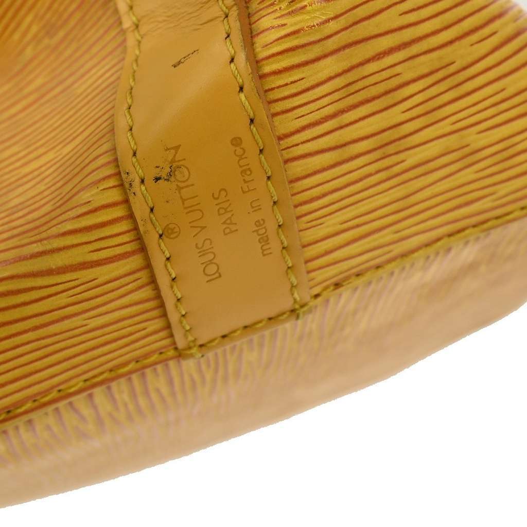 Louis Vuitton Petit Noe Handbag Yellow Leather Fair condition - Model View